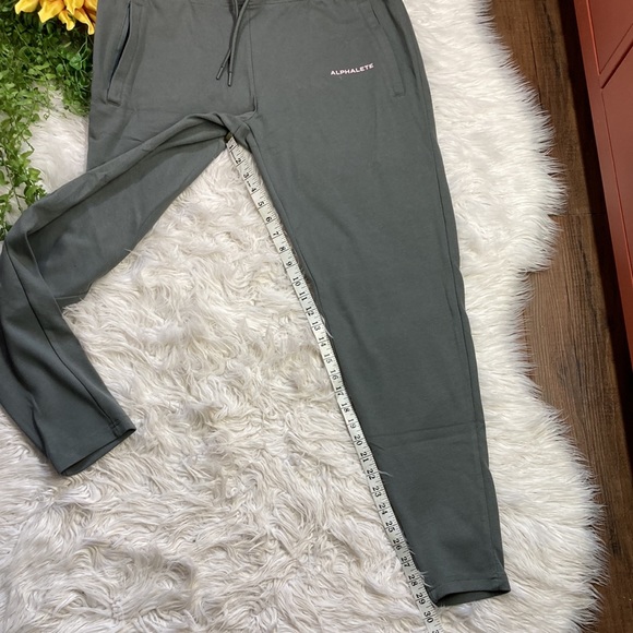 Alphalete Men’s Jogger Pants Gray Sizes X-Large - Picture 3 of 7